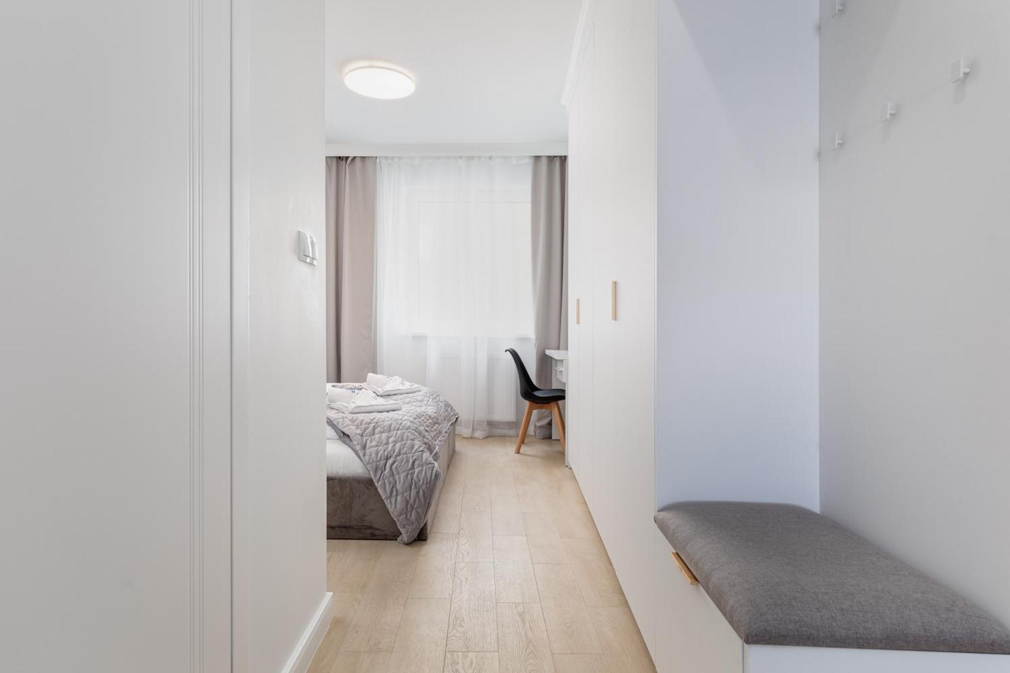 Plac Slowianski Apartments With Balcony Swinoujscie Center By Noclegi Renters Exterior photo