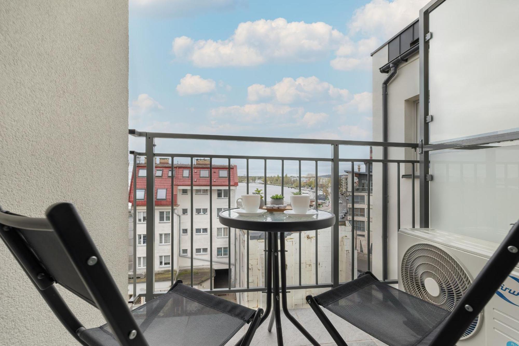 Plac Slowianski Apartments With Balcony Swinoujscie Center By Noclegi Renters Exterior photo