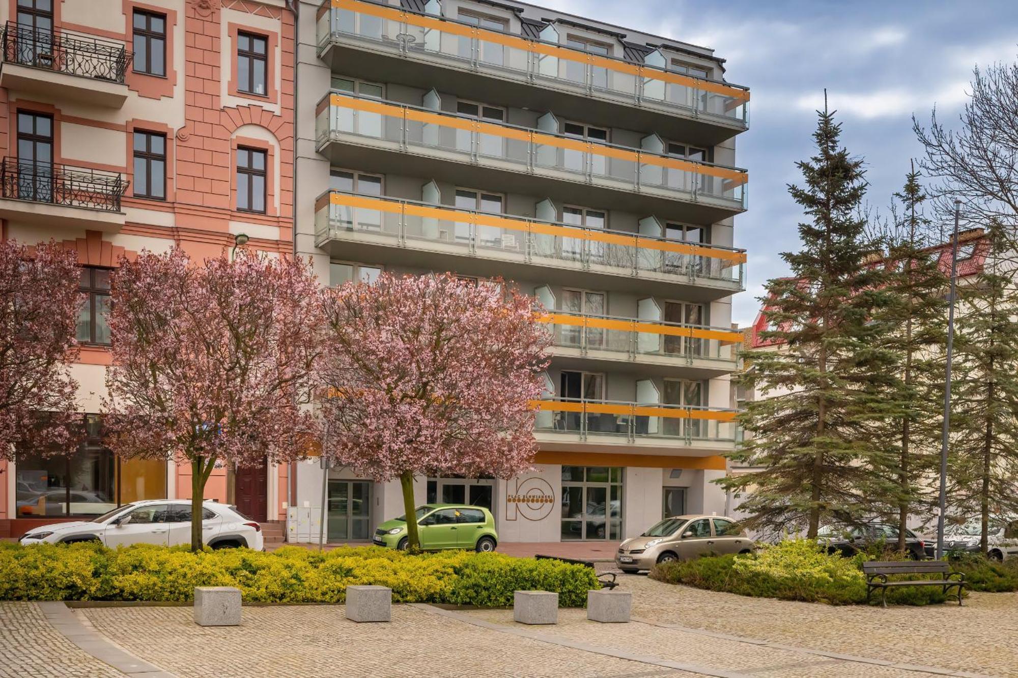 Plac Slowianski Apartments With Balcony Swinoujscie Center By Noclegi Renters Exterior photo